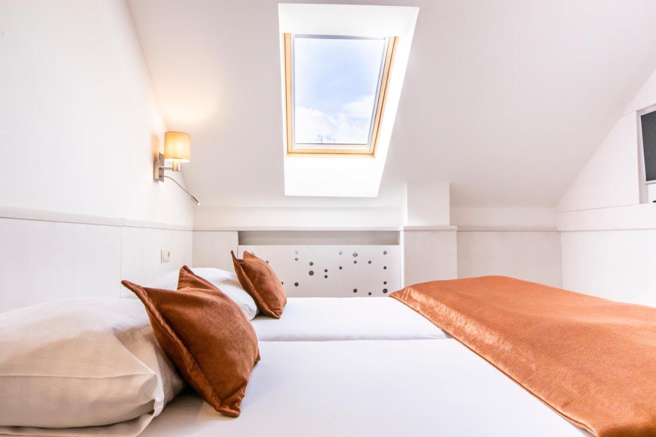 Hotel Olberg Olomucany Bagian luar foto
