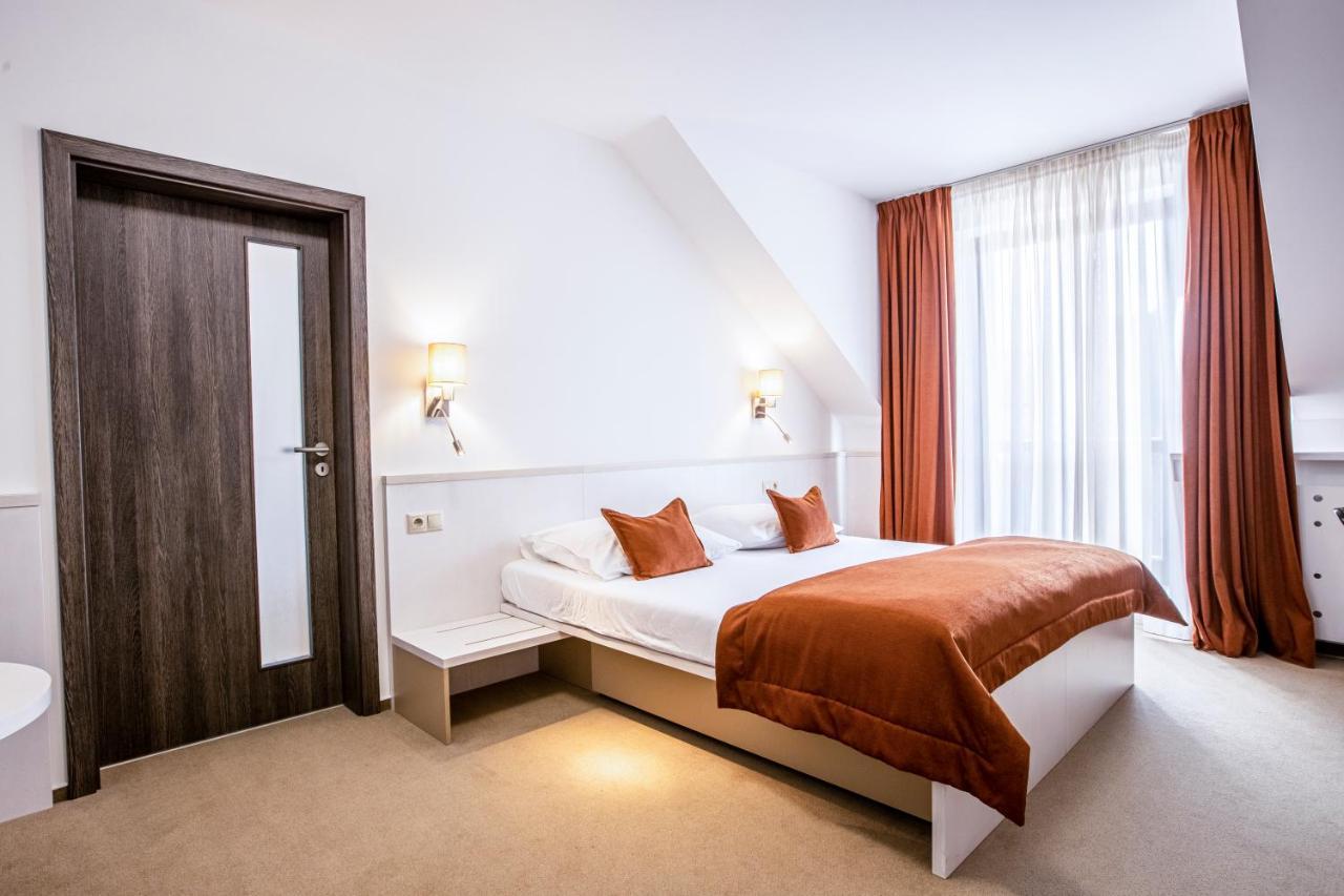 Hotel Olberg Olomucany Bagian luar foto