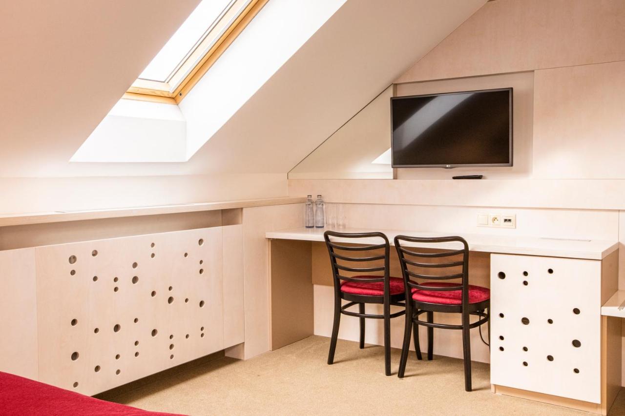 Hotel Olberg Olomucany Bagian luar foto