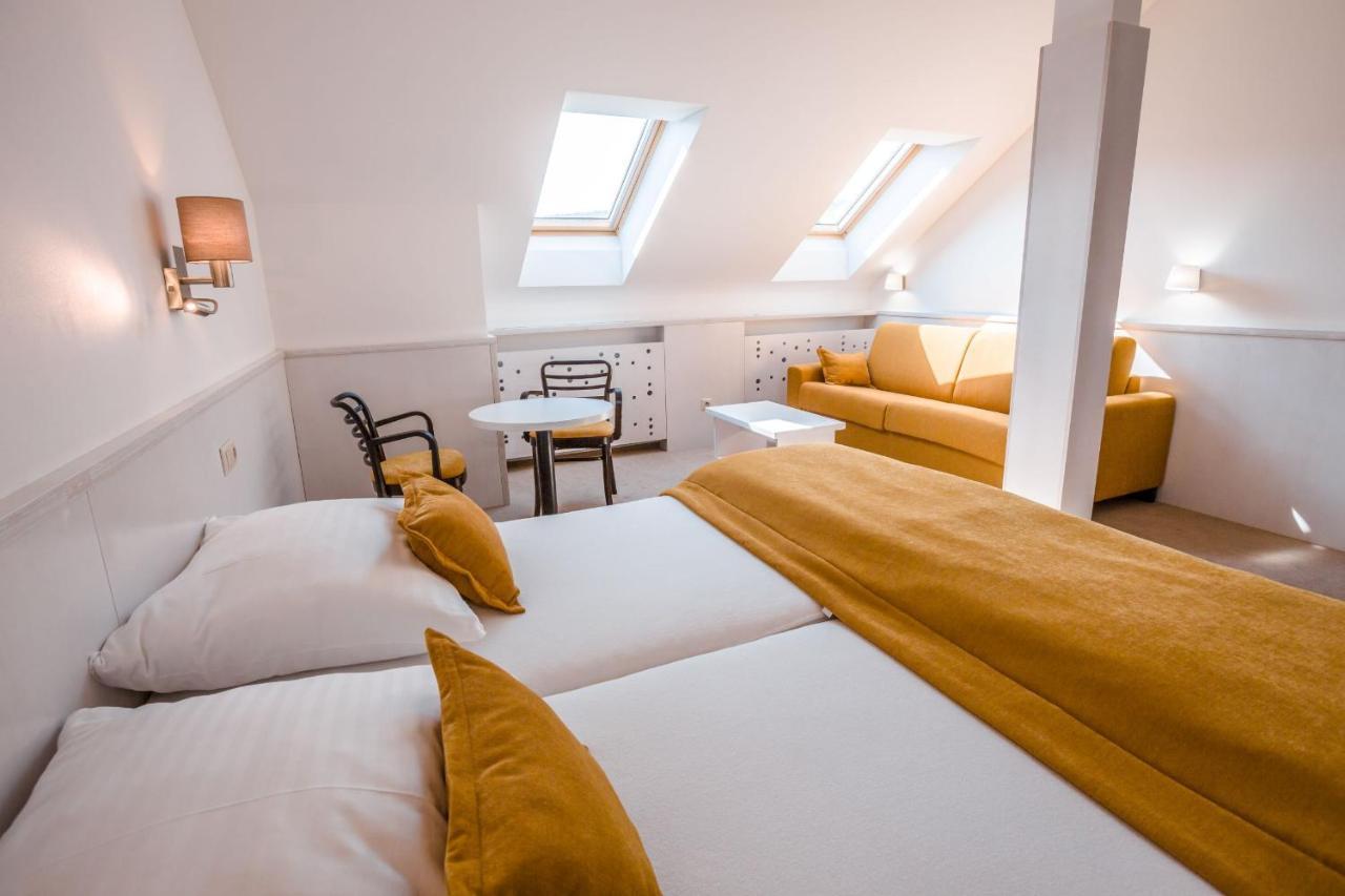 Hotel Olberg Olomucany Bagian luar foto